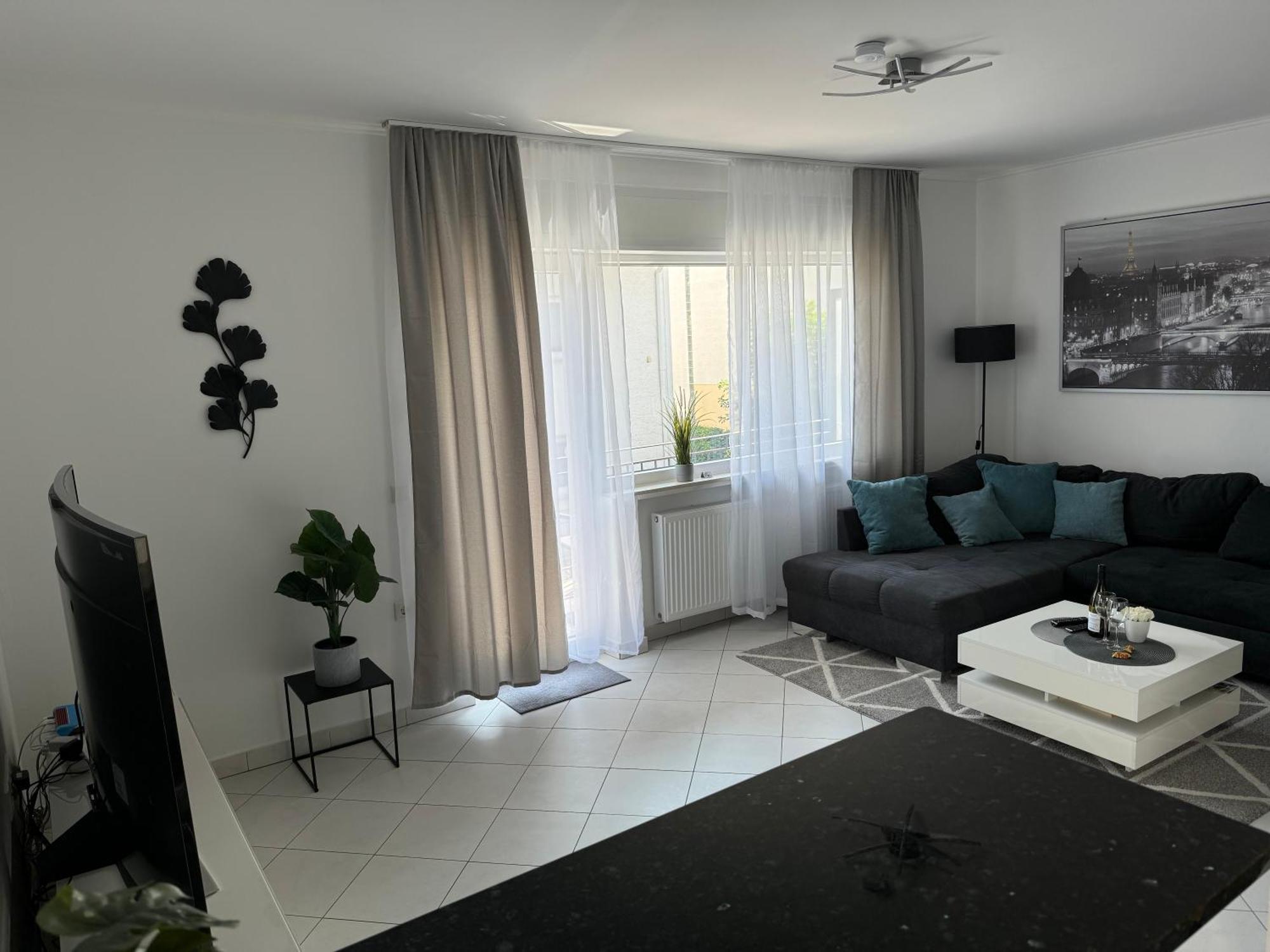 Traumhafte Kurstadt Moderne 2zkb Balkon Pkw Stpl-self-check-in 24 H Appartement Bad Nauheim